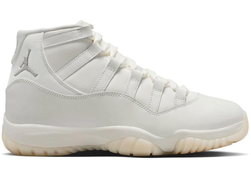 Jordan 11 Retro Pearl (Women's)