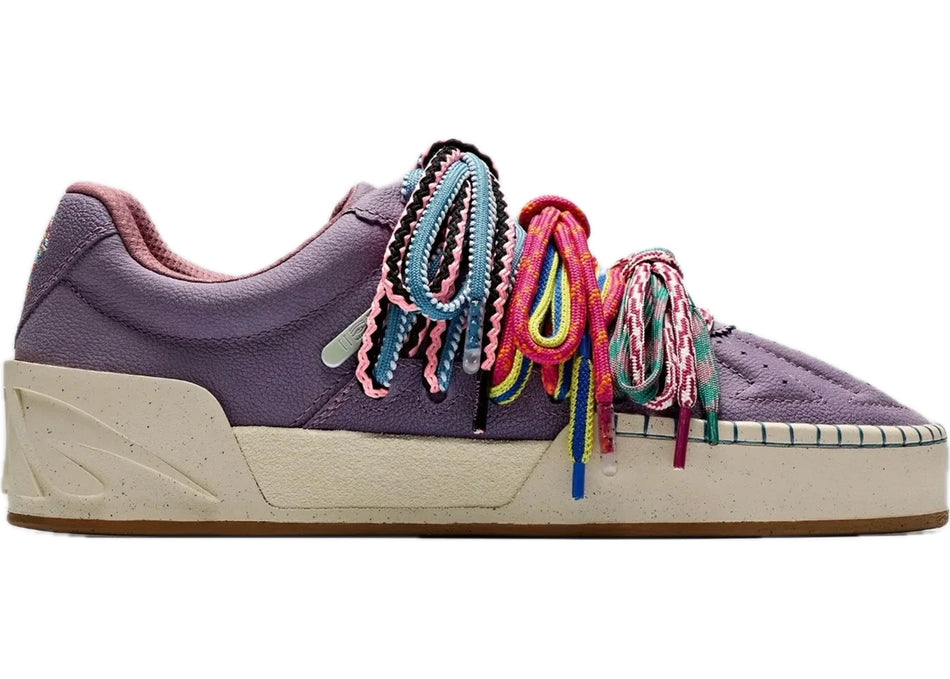 Anta Kai Hélà Artist on Court