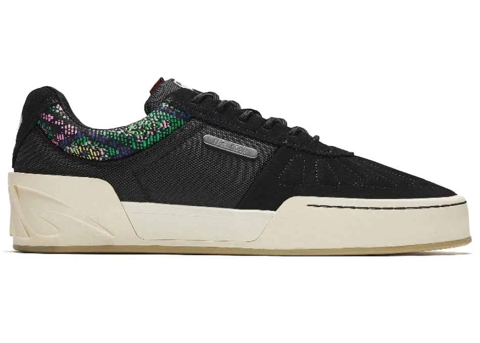 Anta Kai Hélà Totem