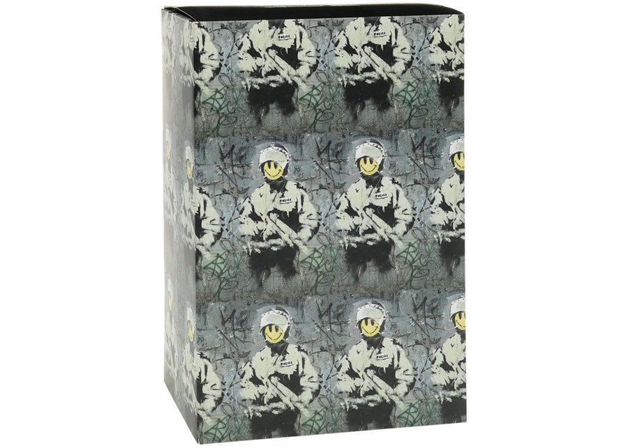 Ensemble Bearbrick Riot Cop 100 % et 400 %