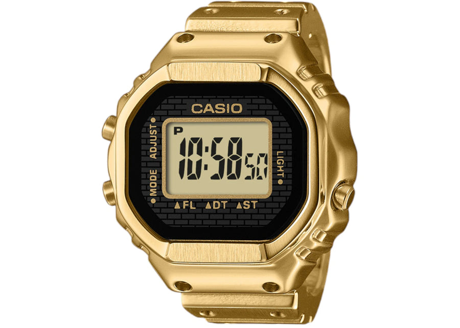 Montre Casio à anneau doré CRW-001G-9JR