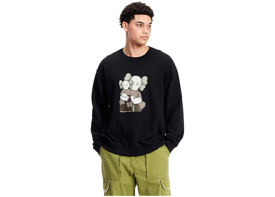 KAWS x Uniqlo Long Sleeve Sweatshirt (US Sizing) Black