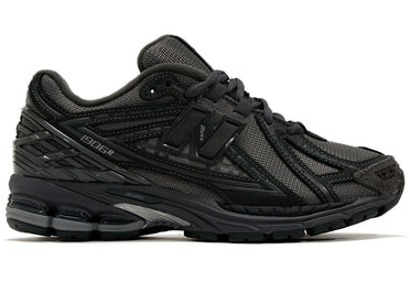 New Balance 1906R Greyscale