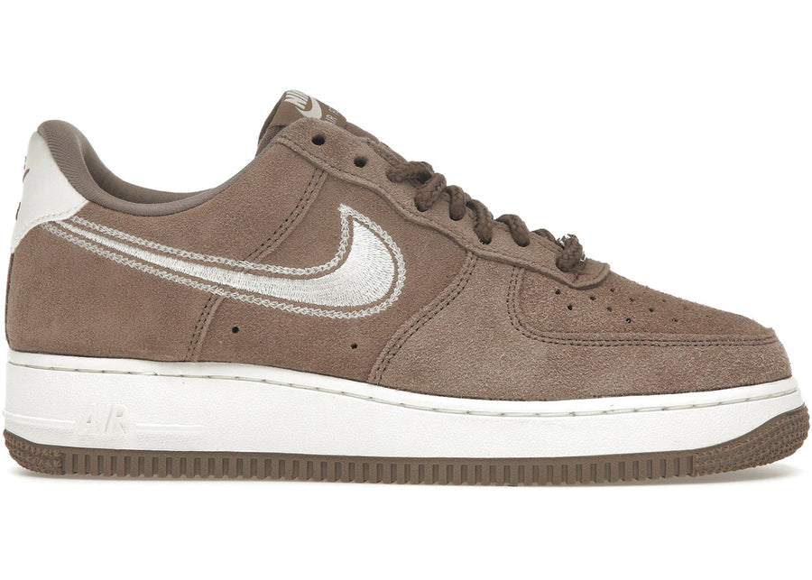 Nike Air Force 1 Low '07 LV8 Swoosh brodé marron vison