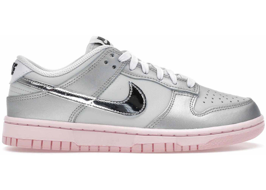 Nike Dunk Low LX Métallisé Argent Rose Mousse (Femme)
