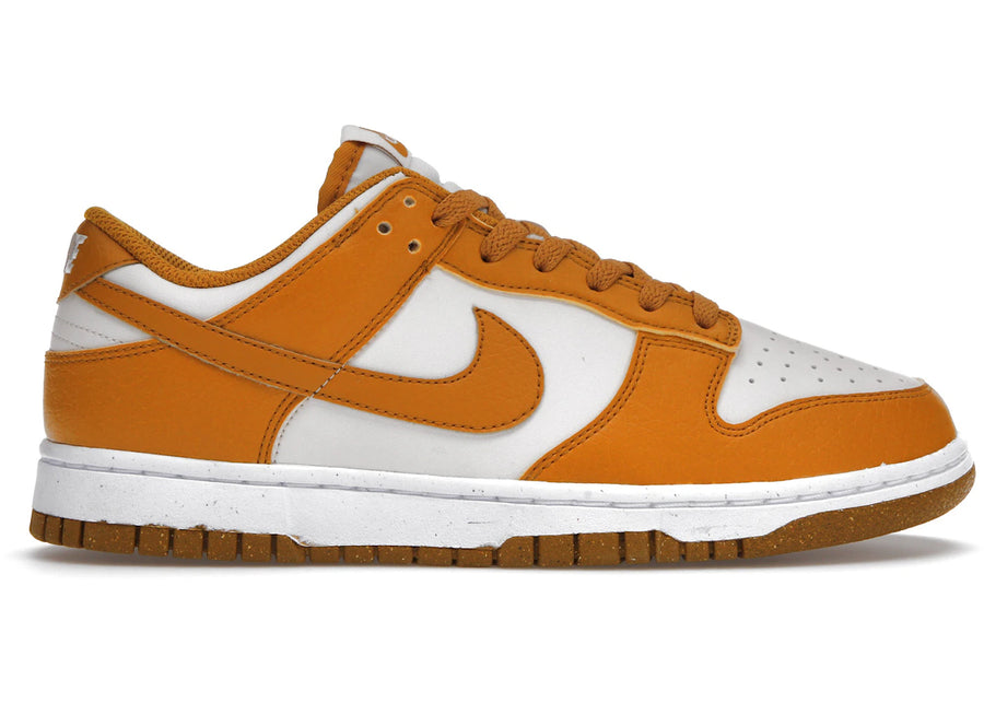 Nike Dunk Low Next Nature Phantom Gold Suede (Femme)