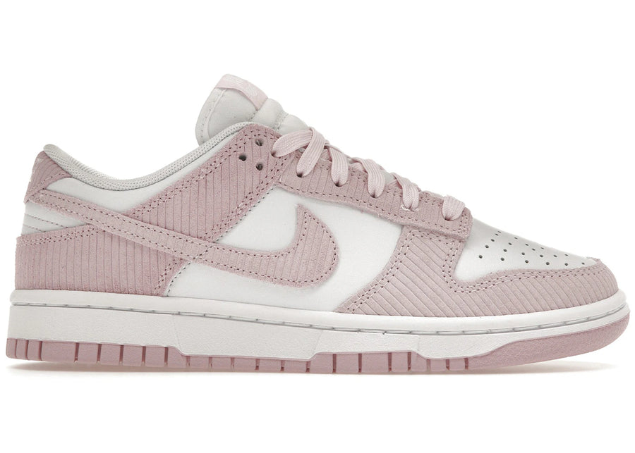 Nike Dunk Low en velours côtelé rose (Femme)