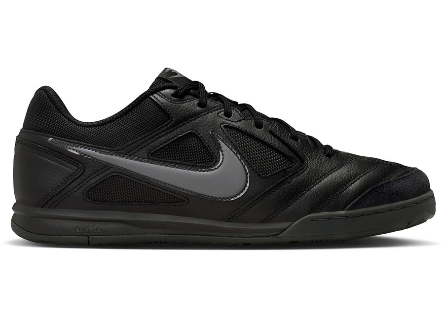 Nike Gato Black Pencil Point