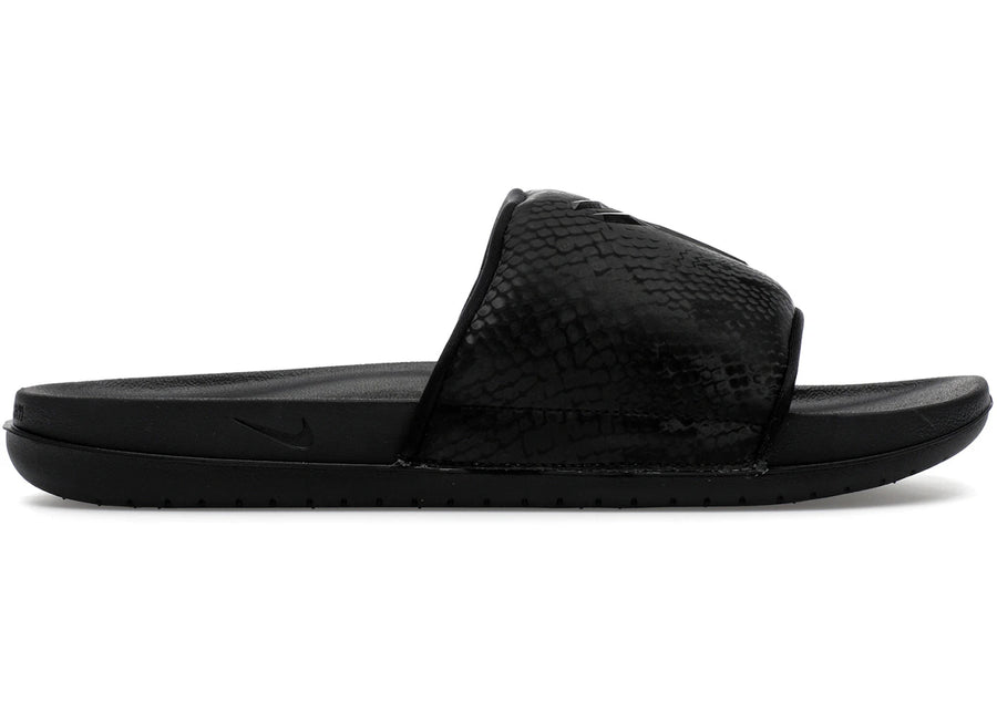 Claquettes Nike Kobe Offcourt noires
