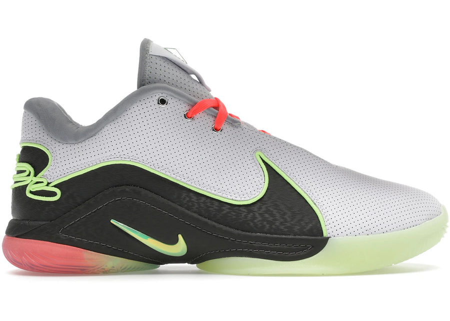 Nike LeBron 22 Moonlight (Semelle extérieure translucide)