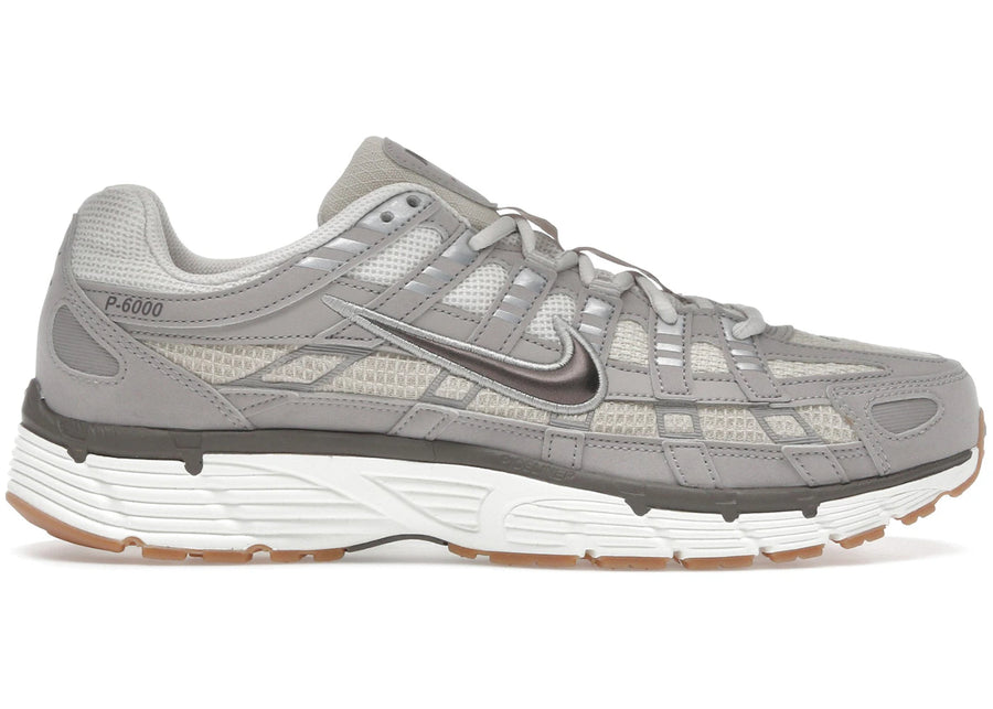 Nike P-6000 SE Gris Collège Clair Brun Bois Voile Pierre de Cave
