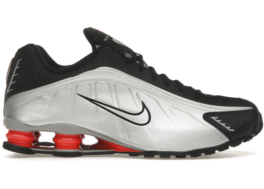 Nike Shox R4 Noir Argent Métallisé (2025)