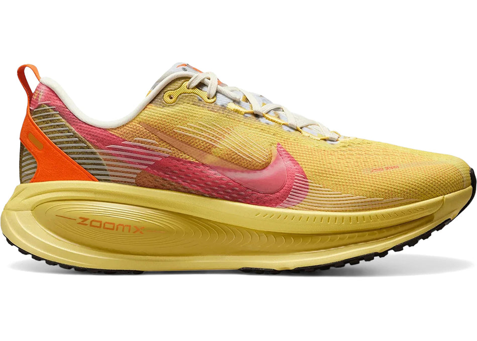 Nike Vomero 18 SE International Running Pack LD-1000