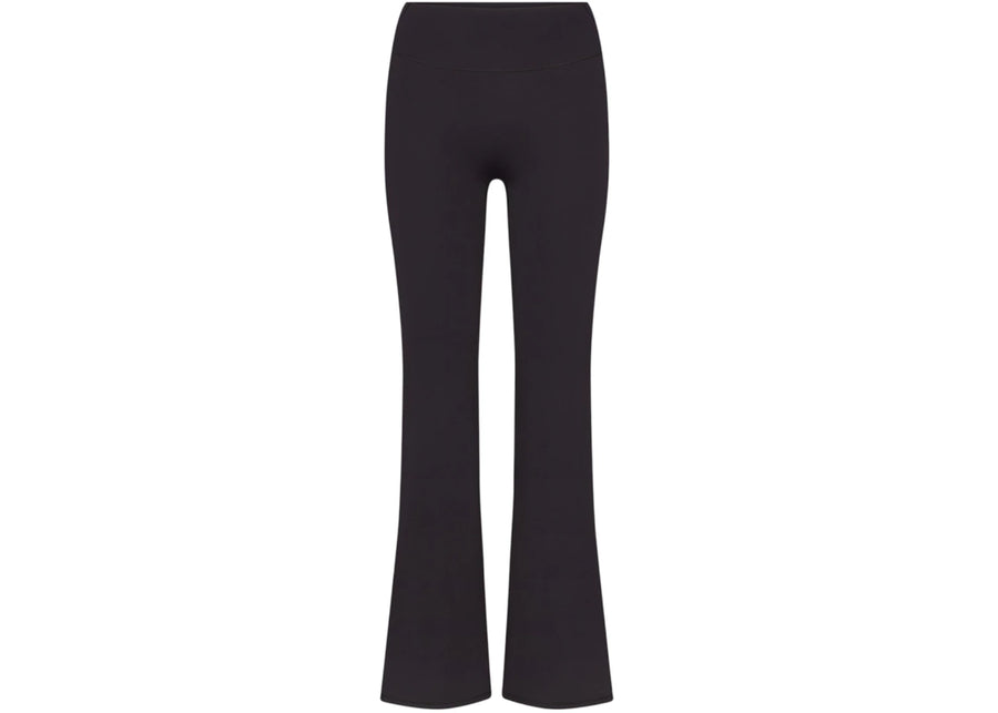 Nike x SKIMS Women's Matte Slim Flare Legging Obsidian