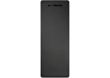 Tapis de yoga Nike x SKIMS pour femme, couleur obsidienne