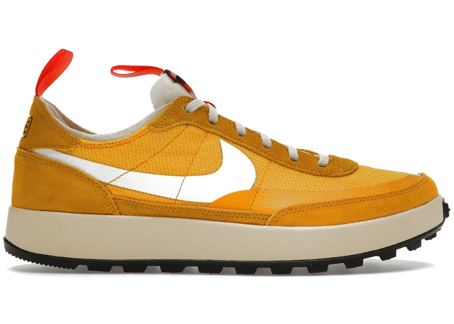 Chaussure polyvalente NikeCraft Tom Sachs Archive Dark Sulfur
