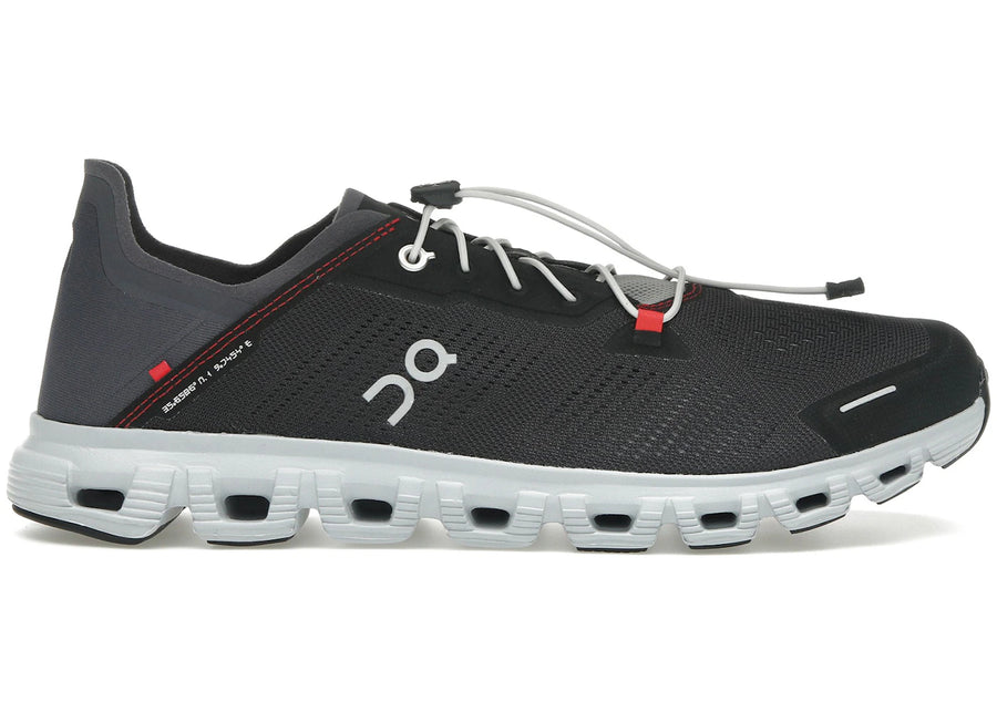 Sur la côte de Running Cloud 6 avec un sable magnétique