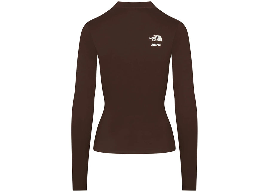 SKIMS x TNF Refina Haut à manches longues Cacao