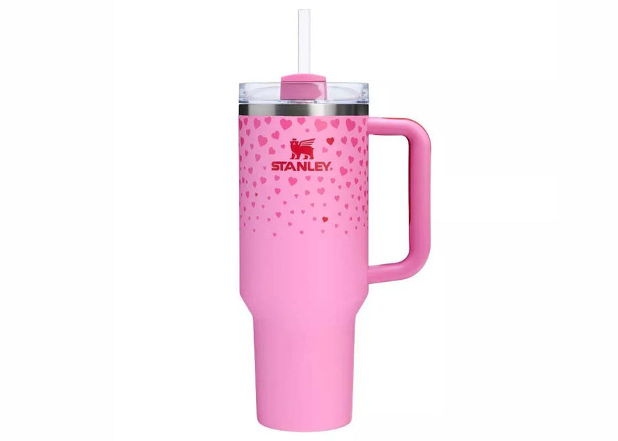 Gobelet isotherme Stanley x Target Flowstate Quencher 40 oz, motif cœurs, édition limitée Saint-Valentin