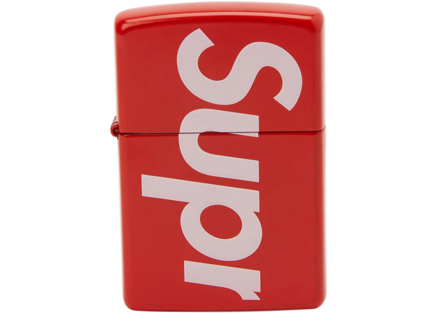 Zippo rouge à logo Supreme