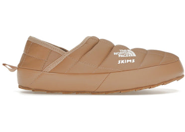 The North Face Thermoball Traction Mule V SKIMS Ocre (Femme)