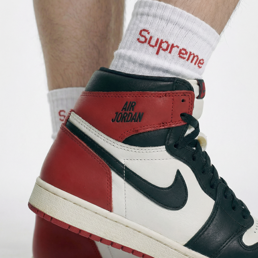 Supreme Hanes Crew Socks (4 Pack) White