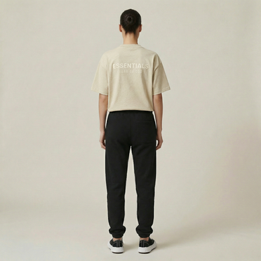 T-shirt classique à manches courtes Fear of God Essentials, couleur gris chiné