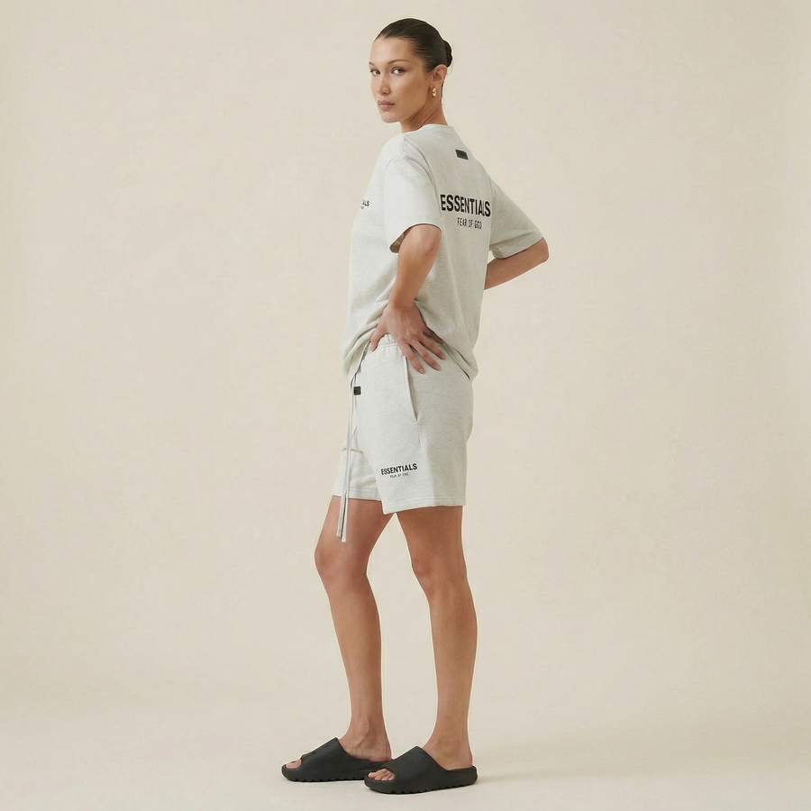 Fear of god essentials sweatshort (ss22) light oatmeal