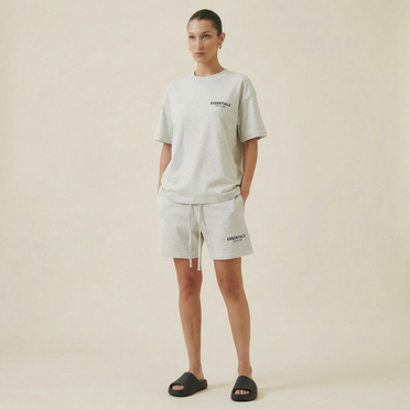 Fear of god essentials sweatshort (ss22) light oatmeal