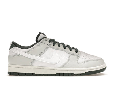 Nike Dunk Low Retro SE Photon Dust Vintage Green