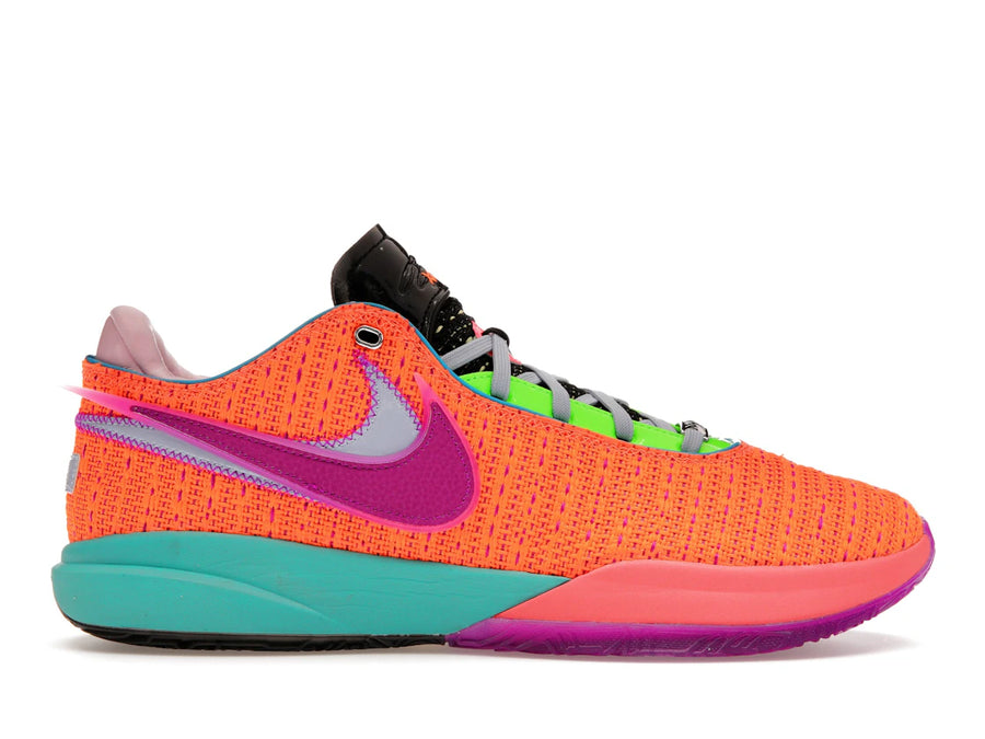 Nike LeBron 20 Choisi 1