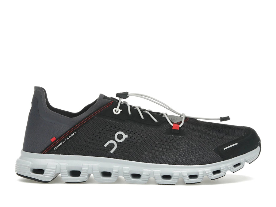 Sur la côte de Running Cloud 6 avec un sable magnétique