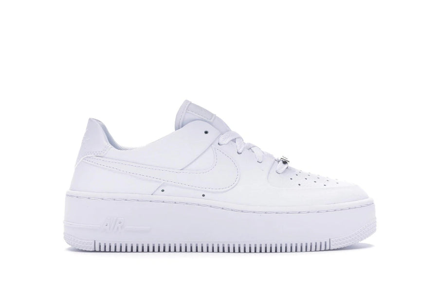 Nike Air Force 1 Sage Low Triple White (Femme)