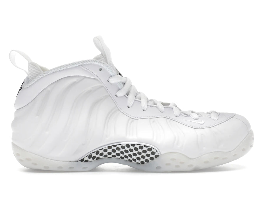 Nike Air Foamposite One Triple Blanc