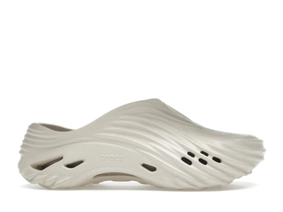 Crocs Echo Wave Clog Almond Tint