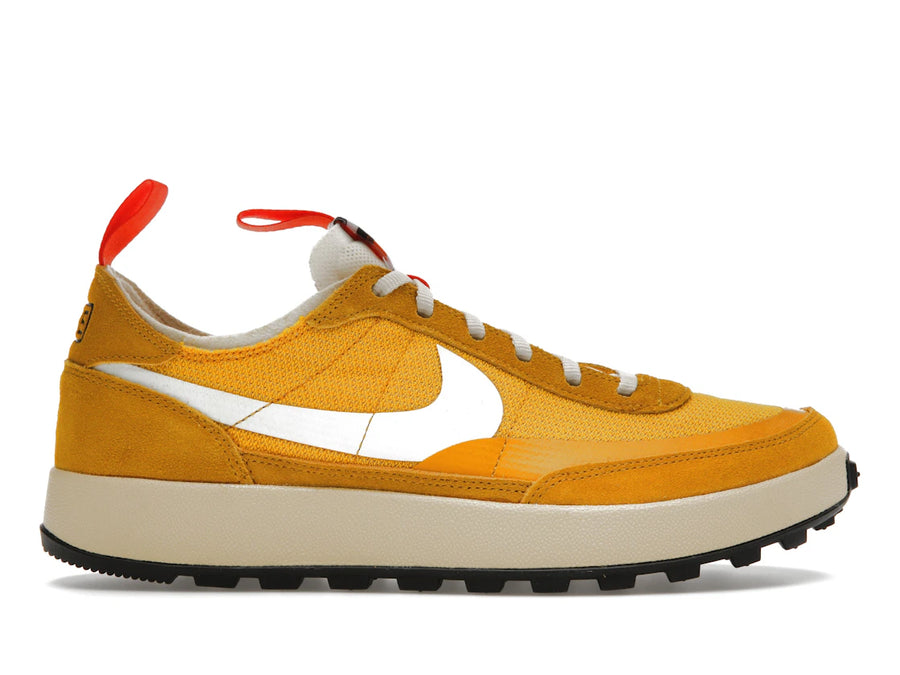 Chaussure polyvalente NikeCraft Tom Sachs Archive Dark Sulfur