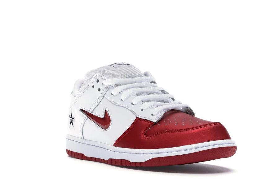 Nike SB Dunk Low Supreme Jewel Swoosh Rouge