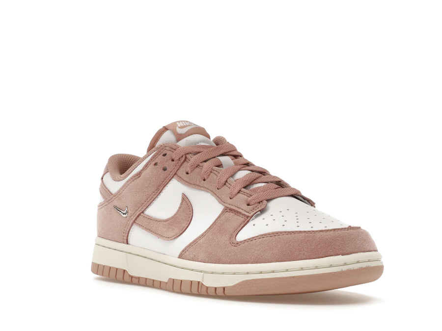 Nike Dunk Low Rose Whisper Gold Mini Swoosh (Femme)