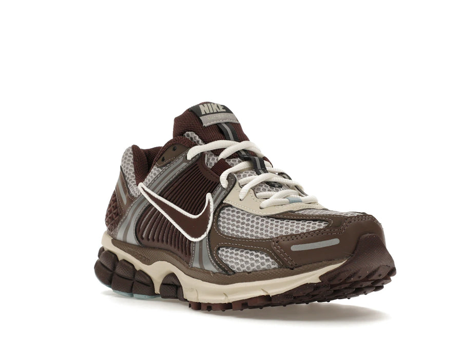 Nike Zoom Vomero 5 Earth Fossil (Femme)