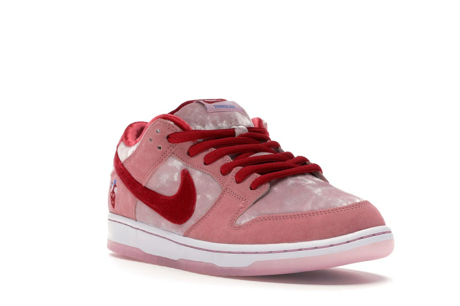 Nike SB Dunk Low StrangeLove Skateboards