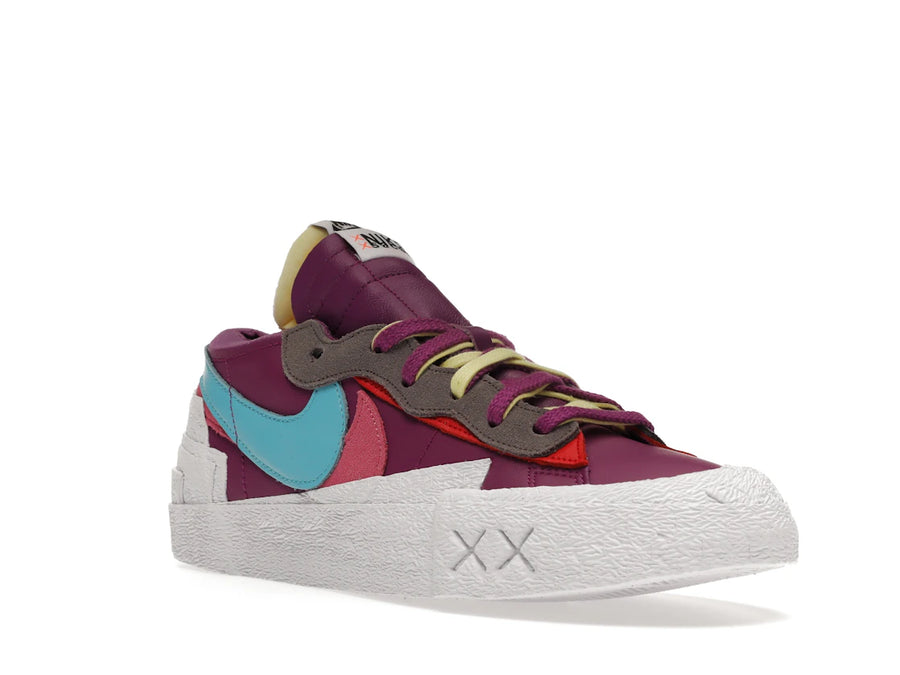 Nike Blazer Low sacai KAWS Violet Crépuscule