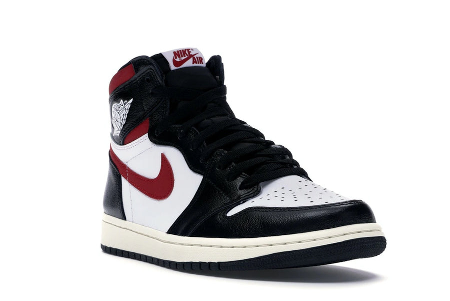 Jordan 1 Retro High Noir Gym Rouge
