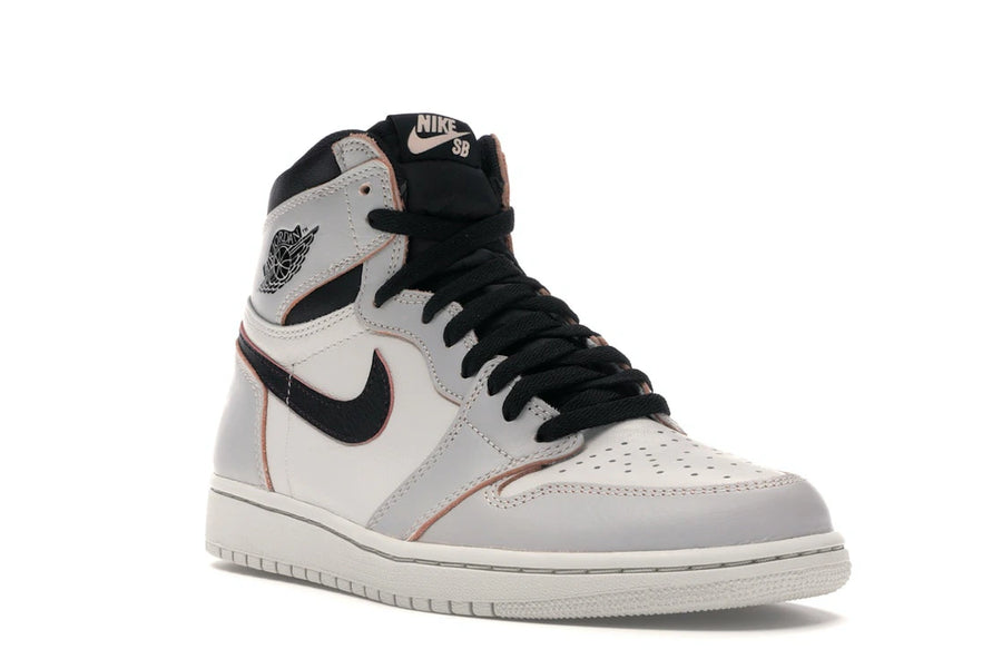 Jordan 1 Retro High OG Defiant SB NYC à Paris