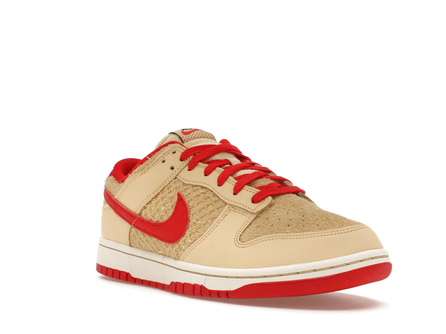 Nike Dunk Low Retro SE Strawberry Waffle