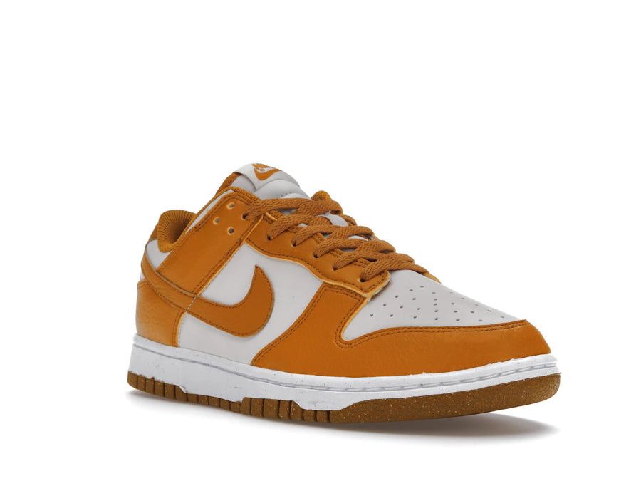 Nike Dunk Low Next Nature Phantom Gold Suede (Femme)