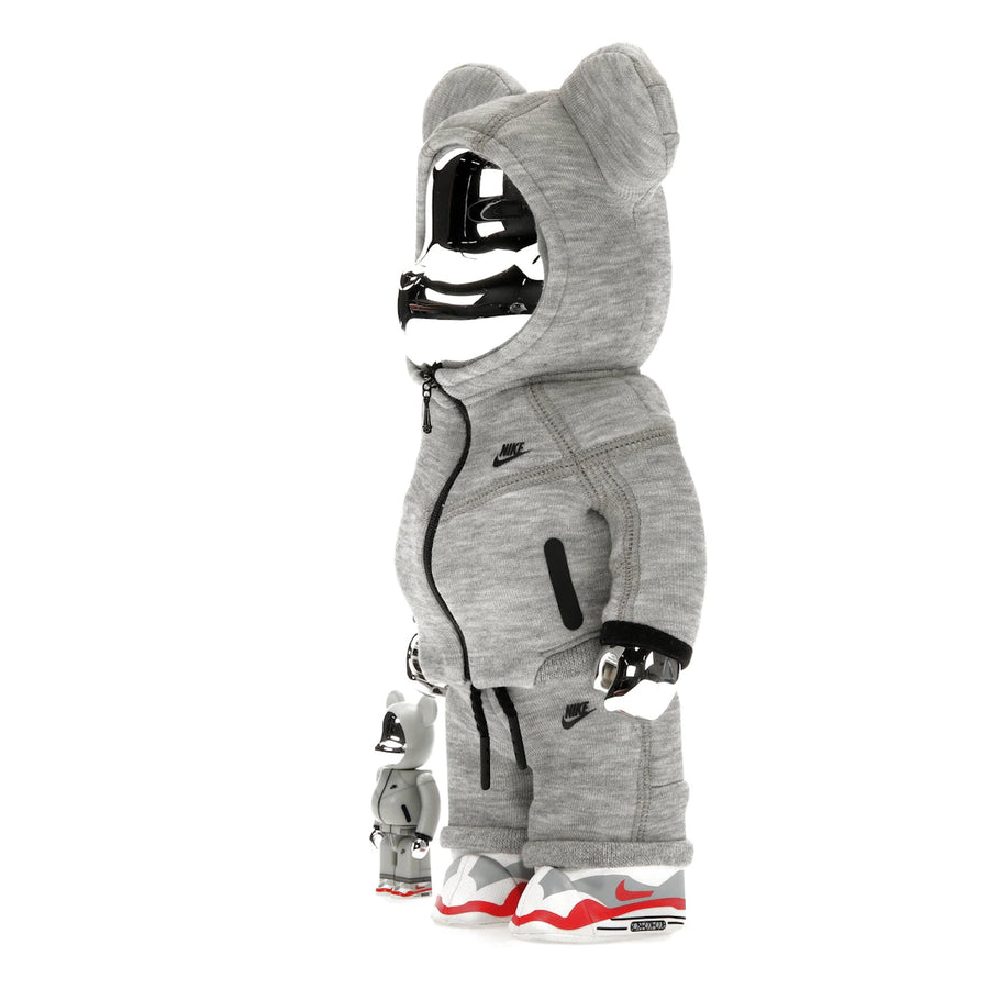 Ensemble Bearbrick x Nike Tech Fleece N98 100 % et 400 %