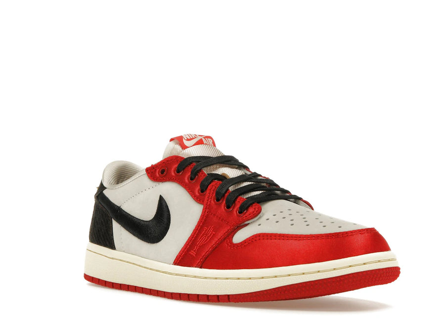 Carte rookie Jordan 1 Retro Low OG Trophy Room (édition limitée)