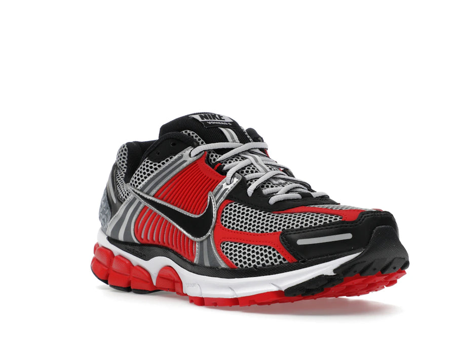 Nike Zoom Vomero 5 Argent Métallisé Rouge Universitaire