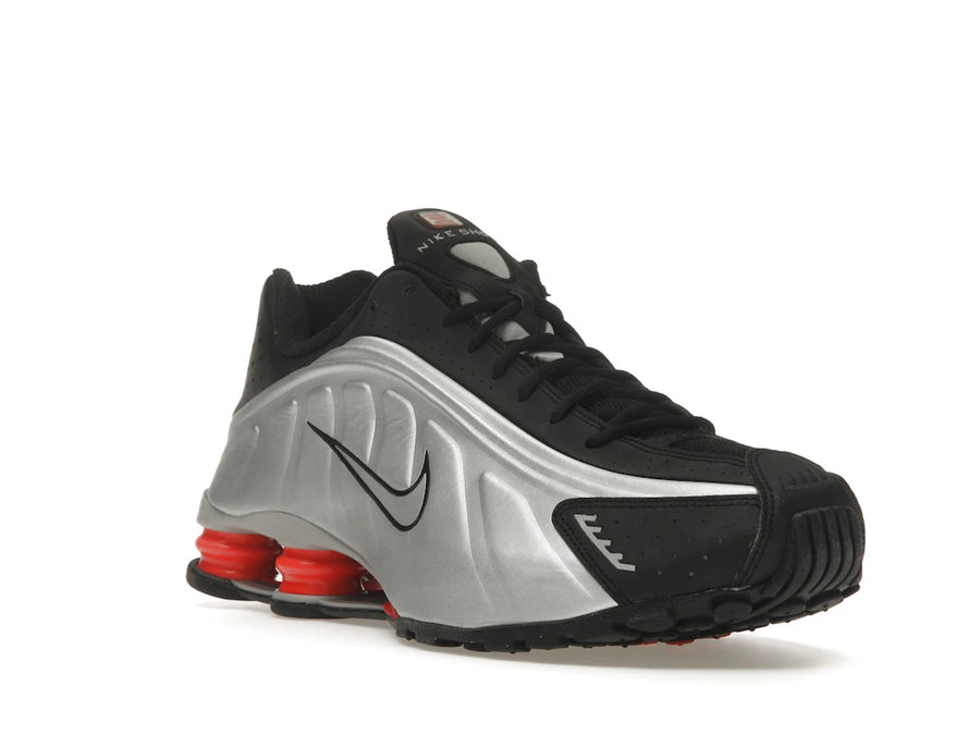Nike Shox R4 Noir Argent Métallisé (2025)