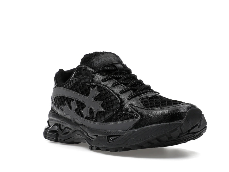 Bravest Studios Kross Kountry Runner Triple Black